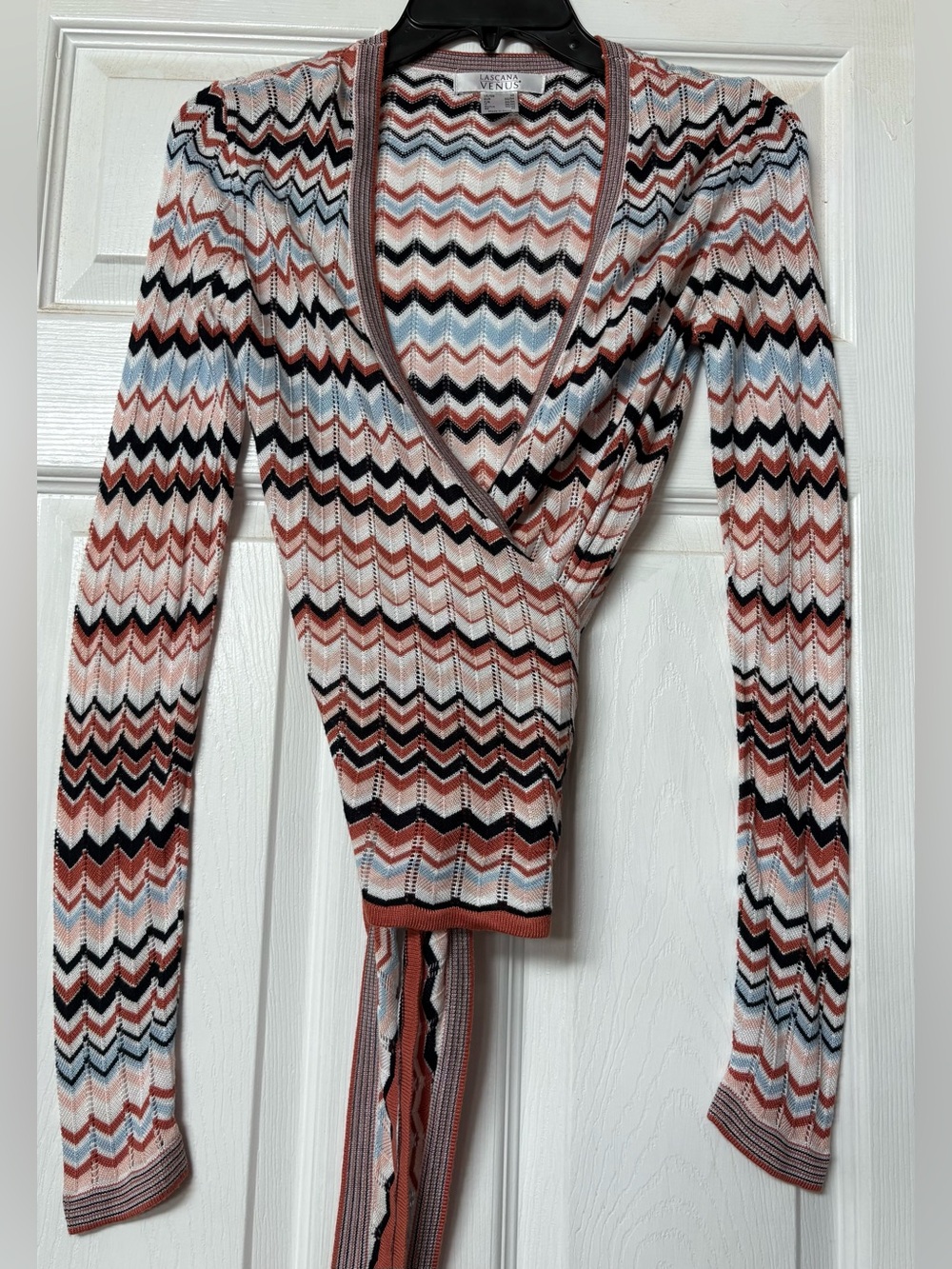 VENUS Chevron Wrap Cardigan in Pink, Black & Light Blue